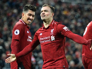 Shaqiri celebra un gol con el Liverpool