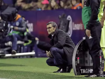 Ernesto Valverde, en la banda del Ciutat de Valencia Ernesto Valverde, en la banda del Ciutat de Valencia