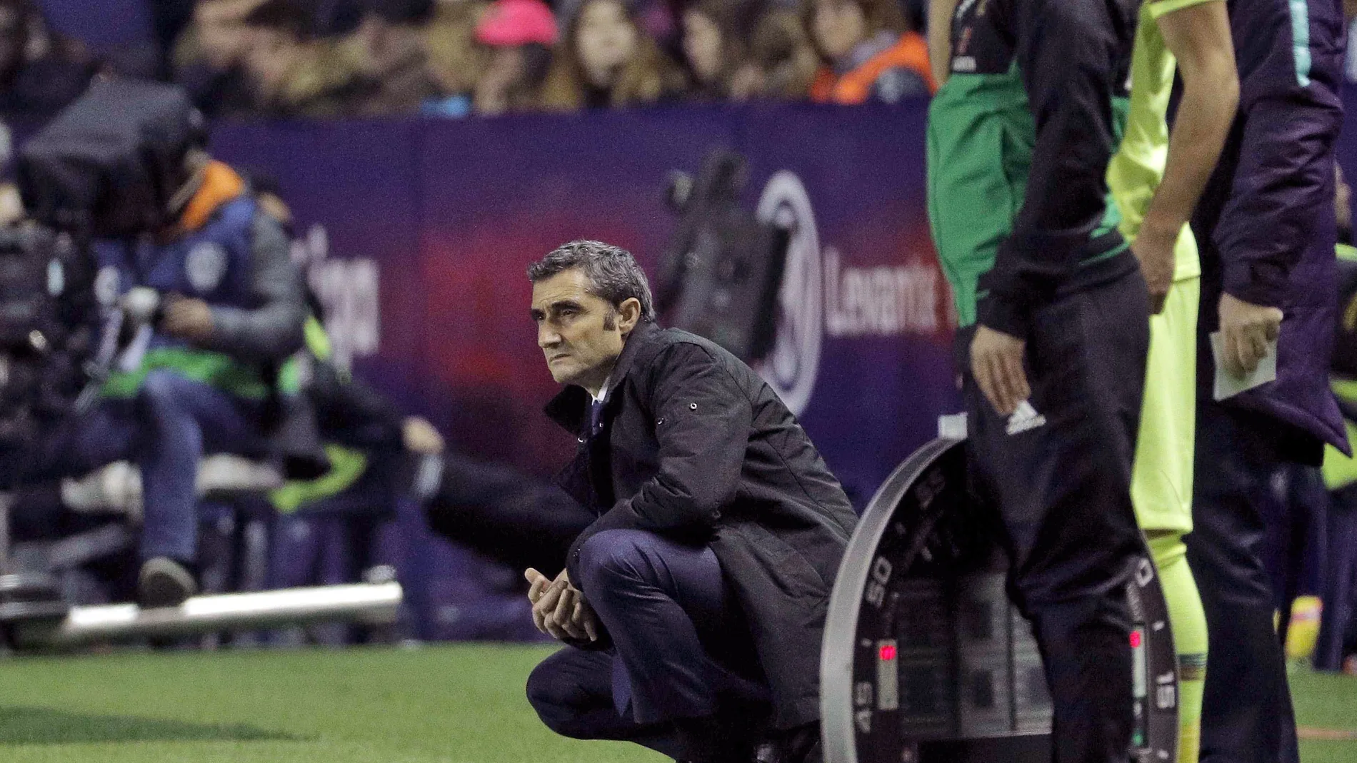 Ernesto Valverde, en la banda del Ciutat de Valencia Ernesto Valverde, en la banda del Ciutat de Valencia