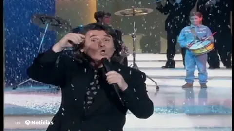 ¿Qué tienen en común María Carey y Raphael? Que los dos vuelven a sonar siempre por Navidad ¿Qué tienen en común María Carey y Raphael? Que los dos vuelven a sonar siempre por Navidad