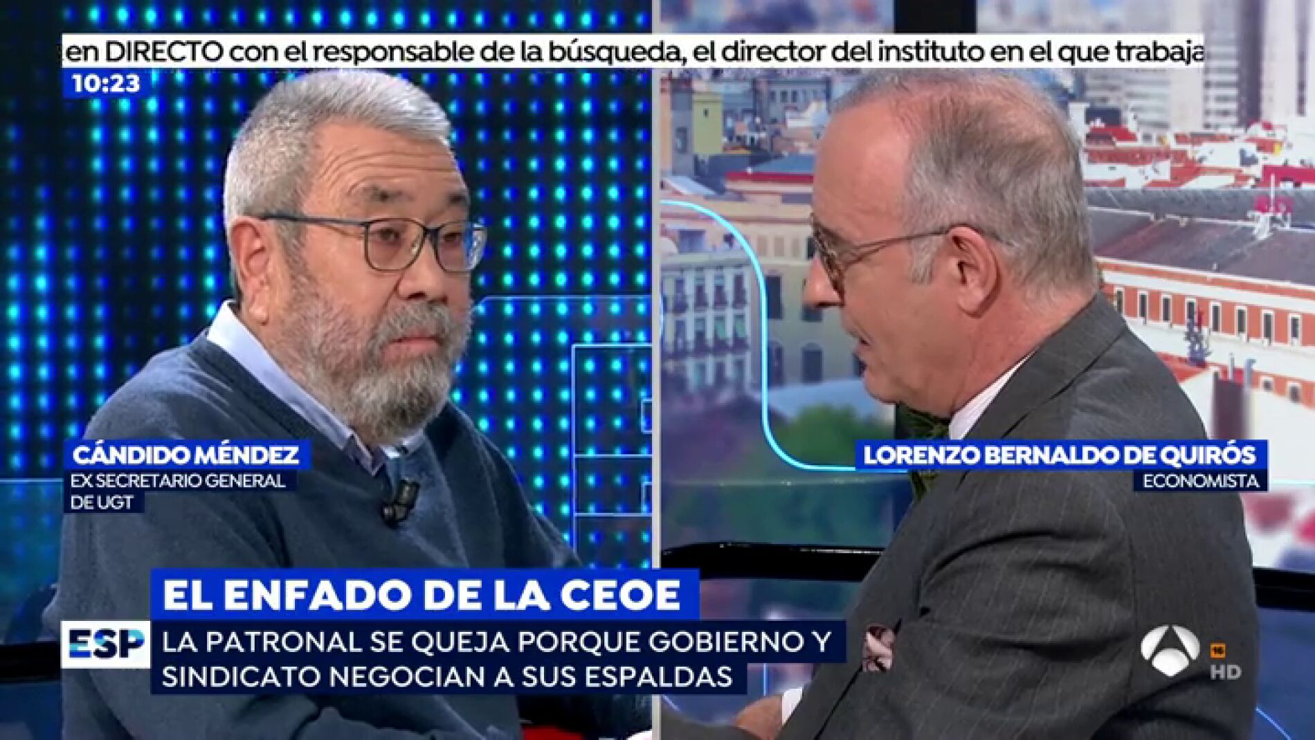 La patronal se queja porque Gobierno y sindicatos negocian a sus espaldas.