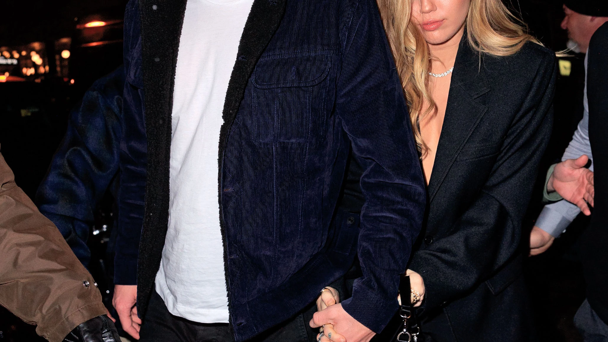 Miley Cyrus y Liam Hemsworth Miley Cyrus y Liam Hemsworth