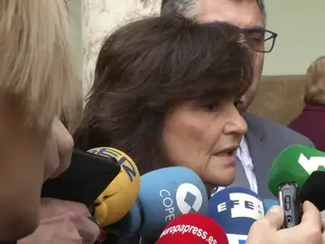 Carmen Calvo, sobre la reunión entre Sánchez y Torra: "Estamos trabajando en eso" Carmen Calvo, sobre la reunión entre Sánchez y Torra: "Estamos trabajando en eso"