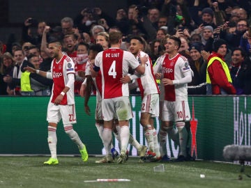 El Ajax celebra un gol