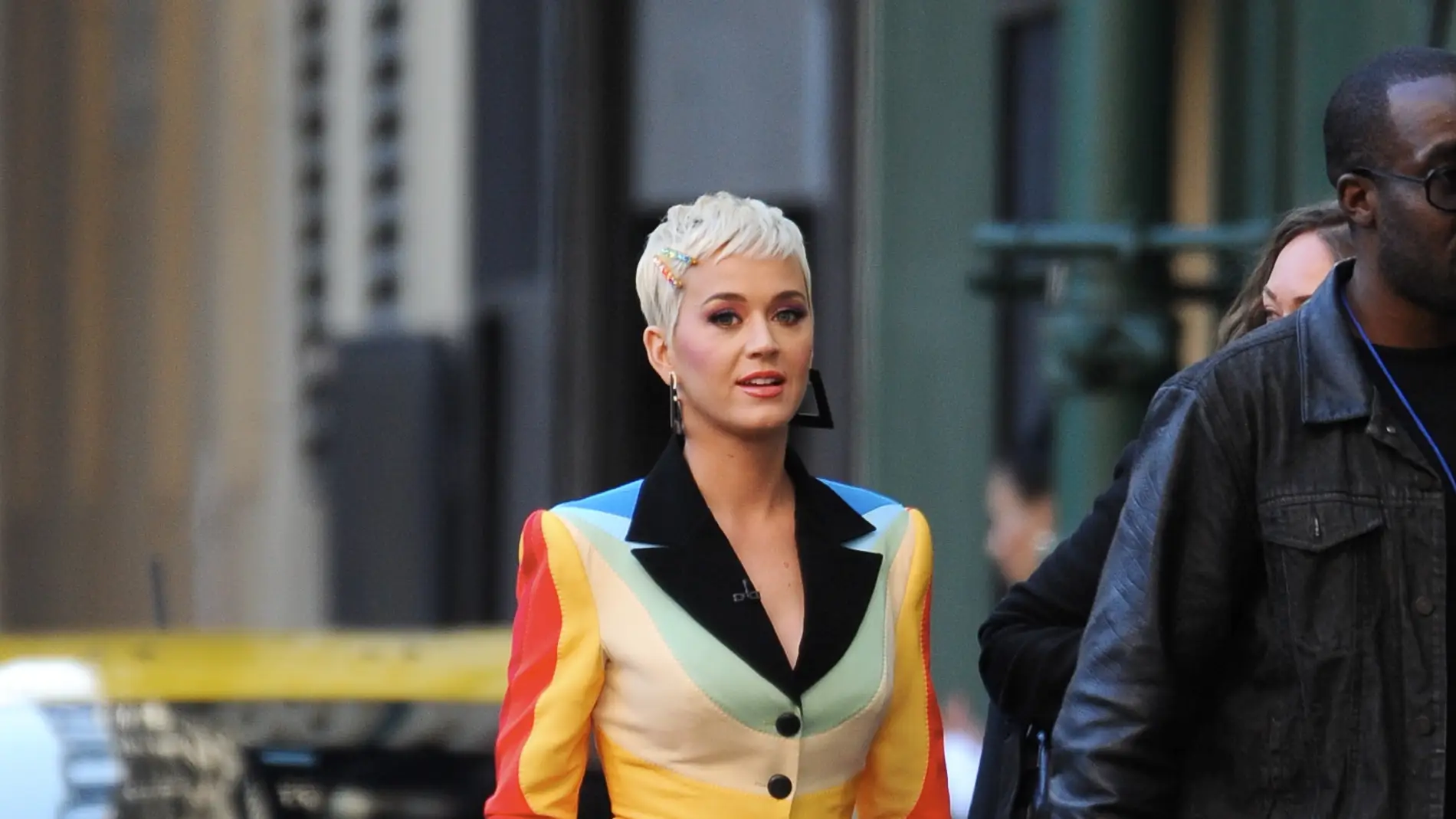 Una muy colorida Katy Perry por las calles de Los Ángeles 