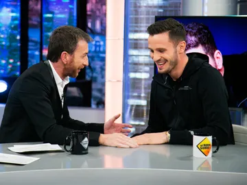 Saúl Ñíguez repasa en 'El Hormiguero 3.0' sus goles favoritos Saúl Ñíguez repasa en 'El Hormiguero 3.0' sus goles favoritos