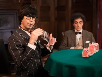 El mágico acertijo visual de Luis Piedrahita durante la visita de Saúl Ñíguez a 'El Hormiguero 3.0' El mágico acertijo visual de Luis Piedrahita durante la visita de Saúl Ñíguez a 'El Hormiguero 3.0'
