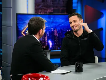 Los pensamientos de Saúl Ñíguez mientras estaba lesionado: "El Mono Burgos y mi padre me abrieron la mente y me hicieron sentir que tenía que luchar por mi salud" Los pensamientos de Saúl Ñíguez mientras estaba lesionado: "El Mono Burgos y mi padre me abrieron la mente y me hicieron sentir que tenía que luchar por mi salud"