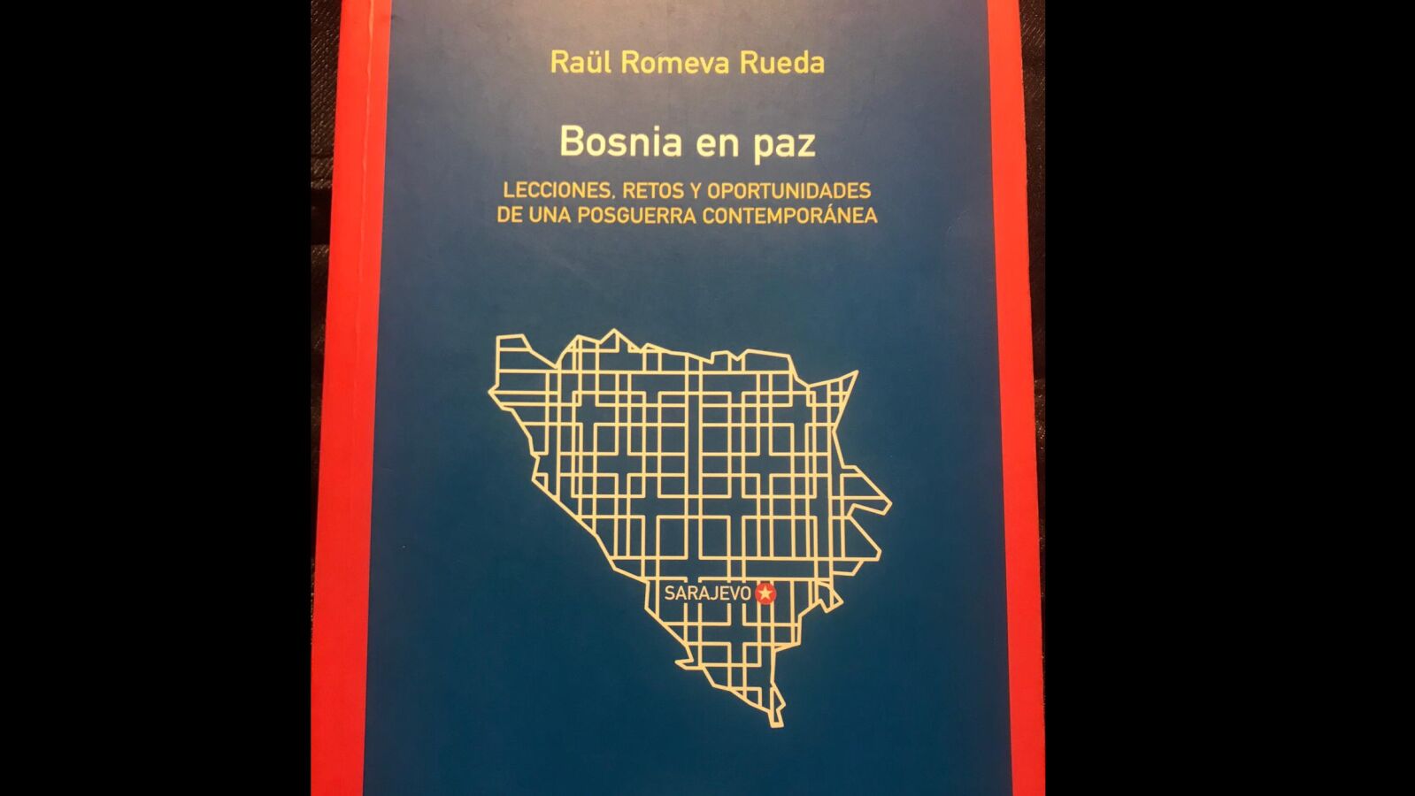  Tardá regala a Sanchez el libro Romeva con una dedicatoria