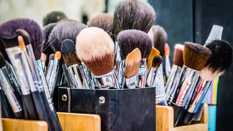 Brochas y pinceles Brochas y pinceles