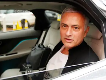 Mourinho se marcha de la ciudad de Mánchester Mourinho se marcha de la ciudad de Mánchester