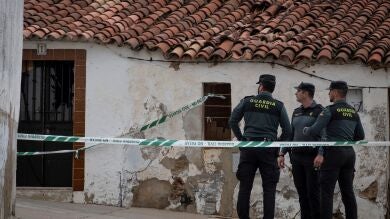 Las principales hipótesis sobre el crimen del Laura Luelmo: que el sospechoso la mantuviese retenida o que fuese abandonada en el campo con vida