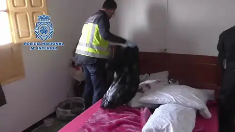 Cinco personas detenidas en Murcia por intentar forzar a una mujer a celebrar un matrimonio Cinco personas detenidas en Murcia por intentar forzar a una mujer a celebrar un matrimonio