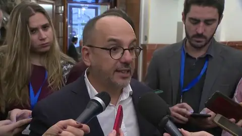 PDeCAT, sobre la reunión entre Sánchez y Torra: "Es un reconocimiento de que hay dos gobiernos que dialogan de tú a tú de manera bilateral" PDeCAT, sobre la reunión entre Sánchez y Torra: "Es un reconocimiento de que hay dos gobiernos que dialogan de tú a tú de manera bilateral"