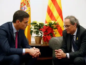 Imagen de archivo de una reunión entre Pedro Sánchez y Quim Torra Imagen de archivo de una reunión entre Pedro Sánchez y Quim Torra