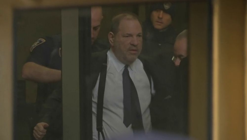 El juez desestima la petición de Weinstein y lo citará el 7 de marzo