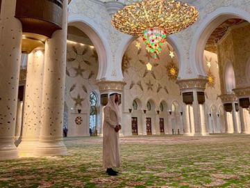 Sergio Ramos en la mezquita Sheikh Zayed