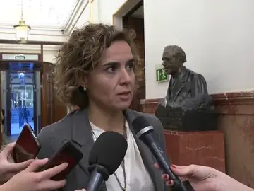 El PP censura a Sánchez por recibir a Torra "con honores de Estado" y por buscar una foto "para quedarse en La Moncloa" El PP censura a Sánchez por recibir a Torra "con honores de Estado" y por buscar una foto "para quedarse en La Moncloa"