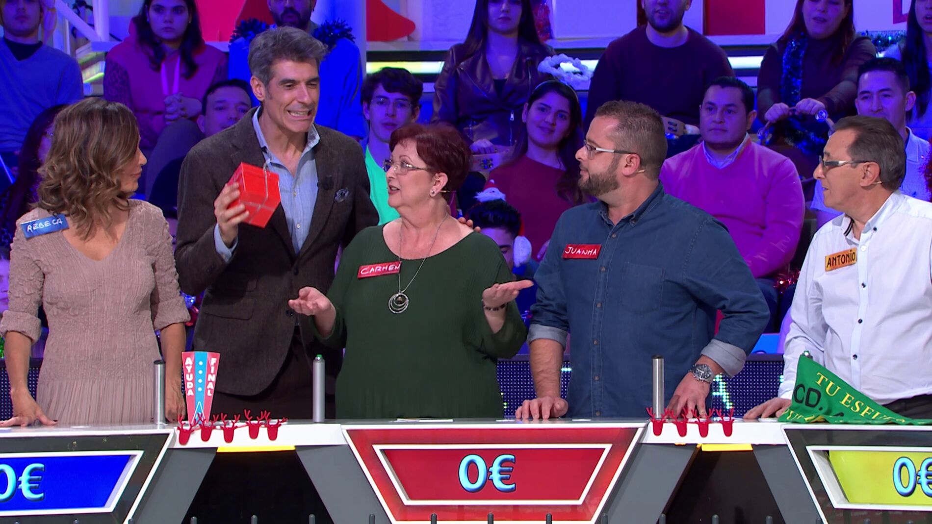 Jorge Fern&aacute;ndez gafa a Carmen y Juanma 