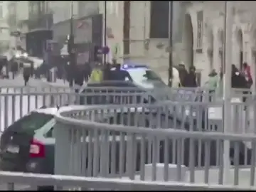 Al menos un muerto en un tiroteo en un restaurante en Viena Al menos un muerto en un tiroteo en un restaurante en Viena