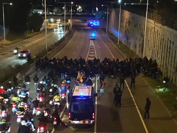 Cortes en las carreteras catalanas el día del Consejo de Ministros Cortes en las carreteras catalanas el día del Consejo de Ministros