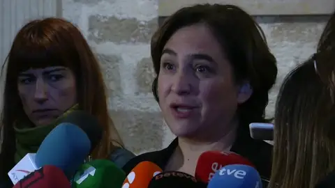Colau, tras la reunión con Pedro Sánchez: "Hemos reafirmado la voluntad de diálogo y acuerdos por la ciudadanía" Colau, tras la reunión con Pedro Sánchez: "Hemos reafirmado la voluntad de diálogo y acuerdos por la ciudadanía"