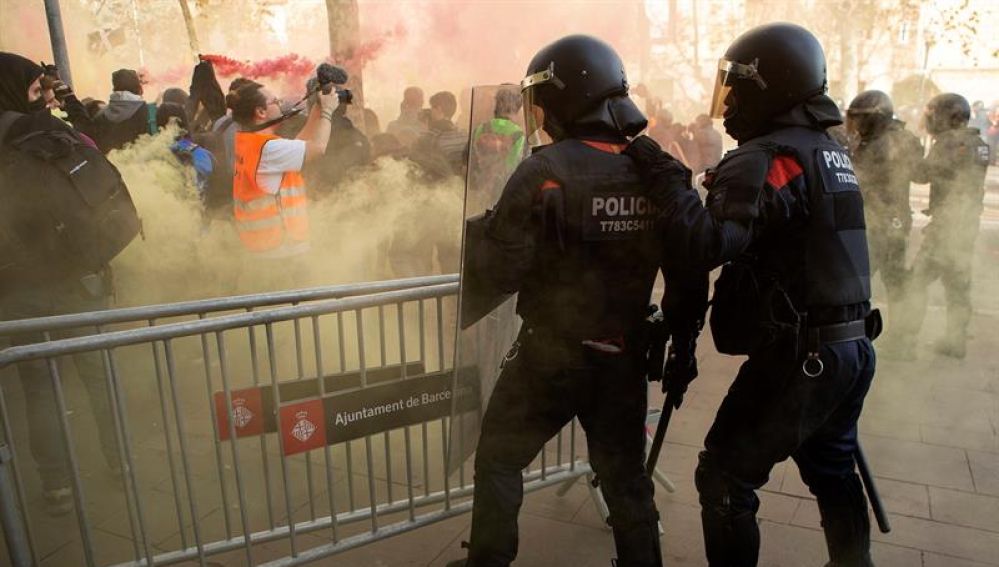 Mossos en Barcelona