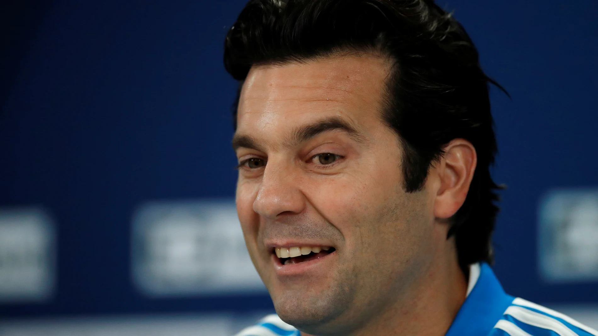 Solari habla ante los medios de comunicación Solari habla ante los medios de comunicación