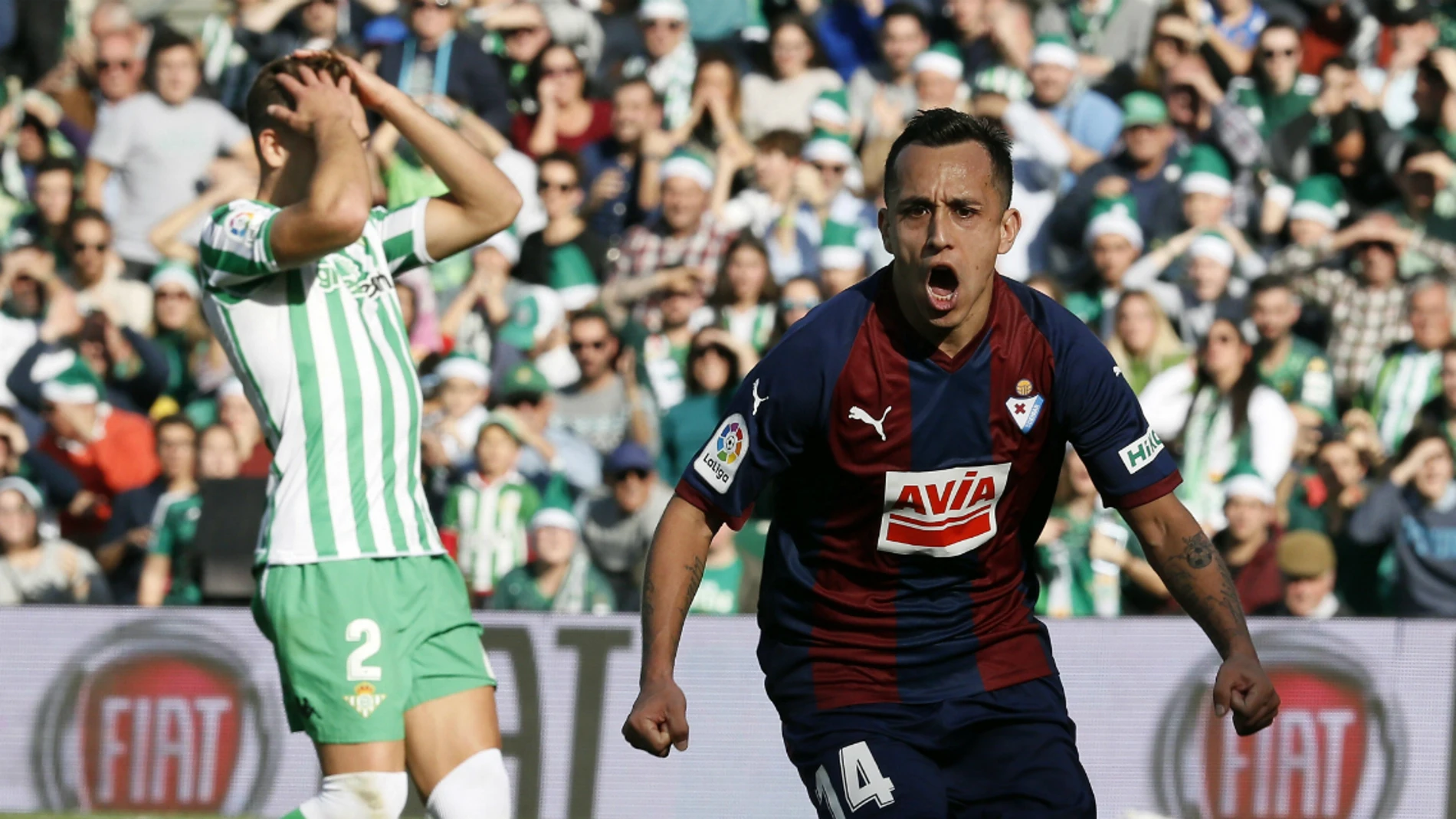 Orellana celebra un gol Orellana celebra un gol
