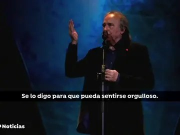 Serrat para un concierto en Barcelona para reprender a un fan Serrat para un concierto en Barcelona para reprender a un fan