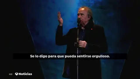 Serrat para un concierto en Barcelona para reprender a un fan Serrat para un concierto en Barcelona para reprender a un fan