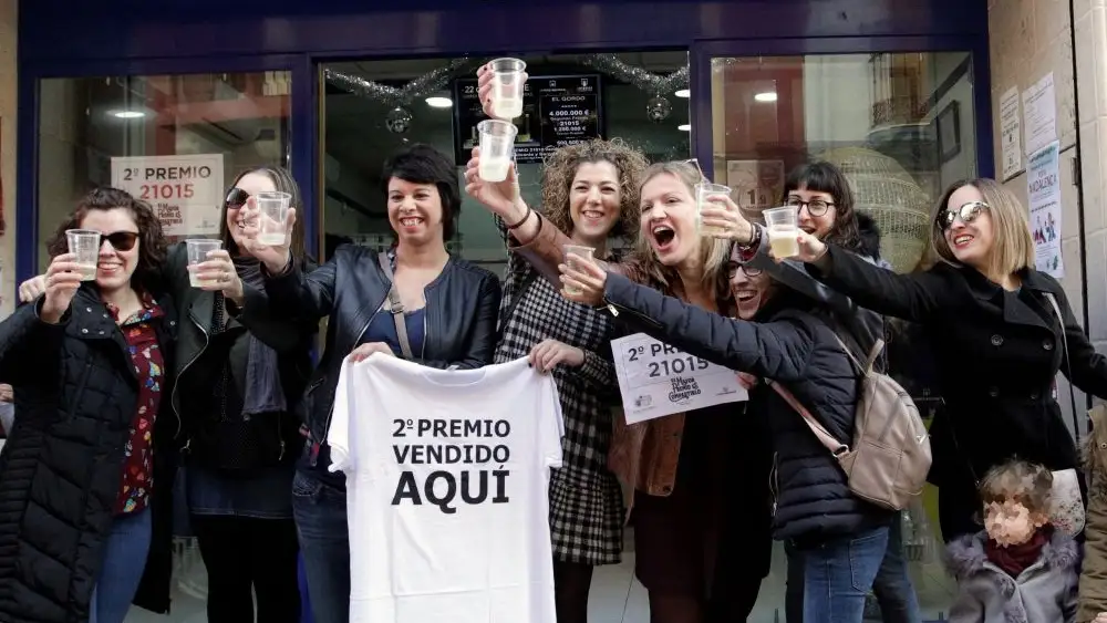 Noticias fin de semana (22-12-18) Estas son las ciudades donde han caído los premios de la Lotería de Navidad 2018 Noticias fin de semana (22-12-18) Estas son las ciudades donde han caído los premios de la Lotería de Navidad 2018