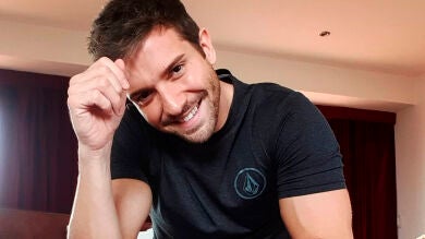 Pablo Alborán y Antonio Banderas aportan 200.000 euros a la fabricación del respirador fabricado en Andalucía