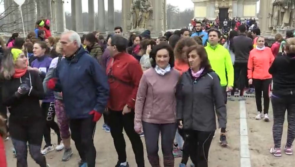 Centenares de corredores salen a la calle como homenaje a Laura Luelmo y para luchar contra la violencia machista #NiUnaMenos