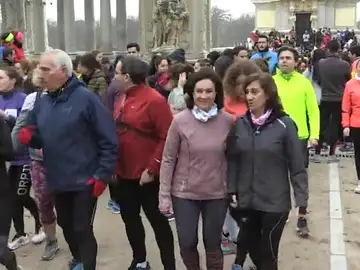 Centenares de corredores salen a la calle como homenaje a Laura Luelmo y para luchar contra la violencia machista #NiUnaMenos Centenares de corredores salen a la calle como homenaje a Laura Luelmo y para luchar contra la violencia machista #NiUnaMenos