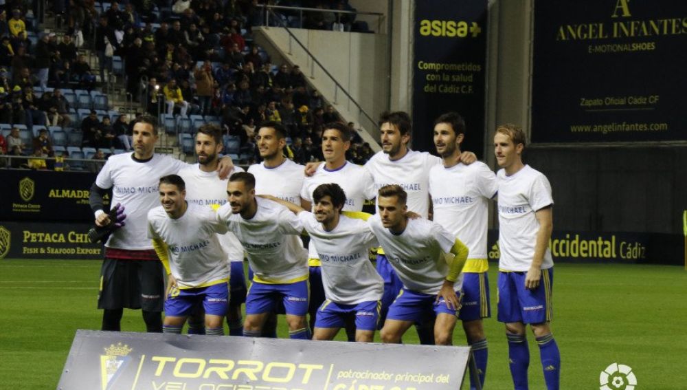 El mensaje de los jugadores del Cádiz a Michael Robinson