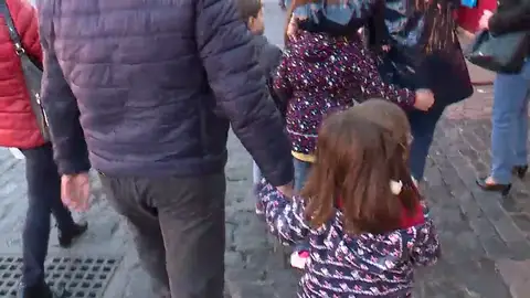 Poner alguna prenda llamativa a nuestros pequeños o acordar un punto de encuentro entre las preocupaciones recomendadas para esta Navidades Poner alguna prenda llamativa a nuestros pequeños o acordar un punto de encuentro entre las preocupaciones recomendadas para esta Navidades