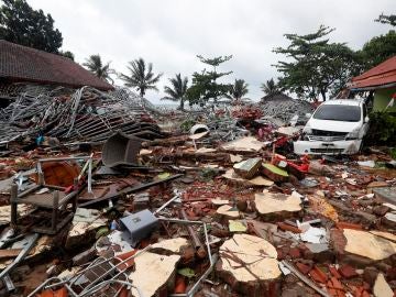 Efectos del tsunami en Indonesia