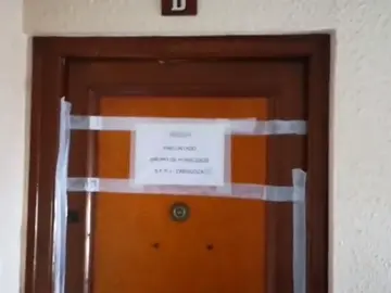 Un cadáver con varios golpes y desnudo aparece dentro de una maleta en el barrio Oliver de Zaragoza Un cadáver con varios golpes y desnudo aparece dentro de una maleta en el barrio Oliver de Zaragoza