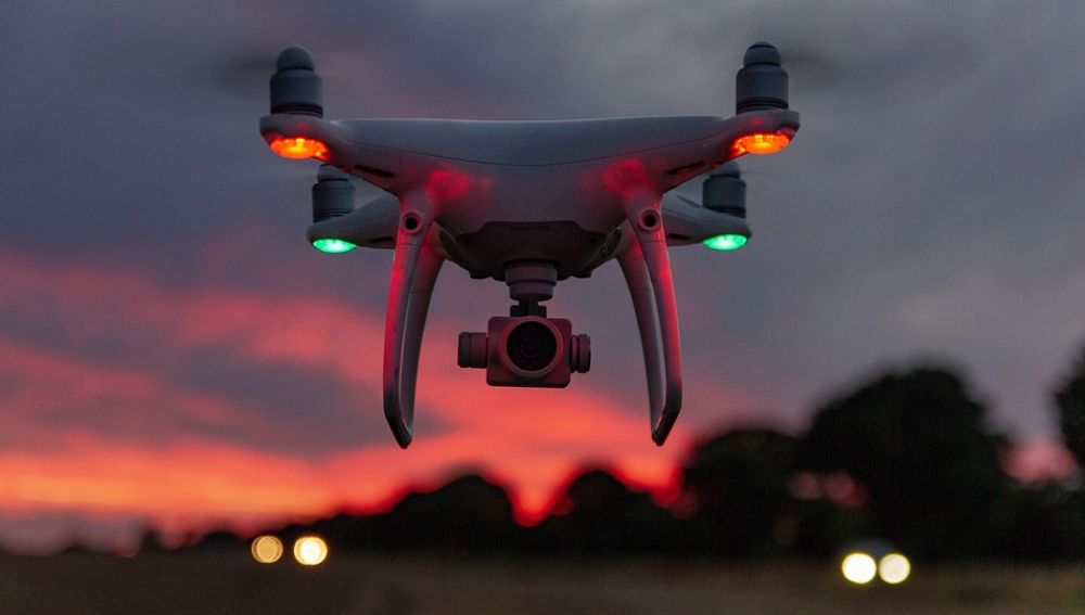 Dron led, atardecer