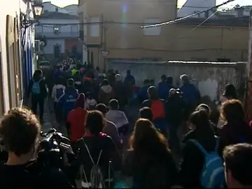 Una marcha marcha recorre el tramo de Nerva a El Campillo en honor a Laura Luelmo Una marcha marcha recorre el tramo de Nerva a El Campillo en honor a Laura Luelmo