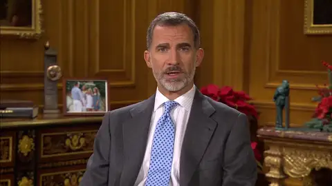 Mensaje del rey con nuevo gobierno, Cataluña y aniversario de la Constitución Mensaje del rey con nuevo gobierno, Cataluña y aniversario de la Constitución