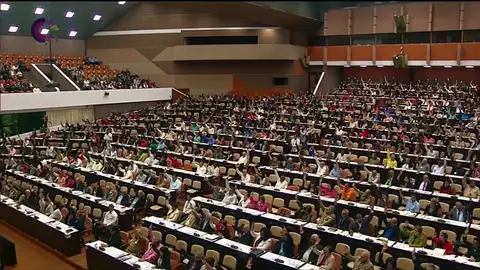 El régimen cubano mantiene el comunismo en la nueva Constitución El régimen cubano mantiene el comunismo en la nueva Constitución
