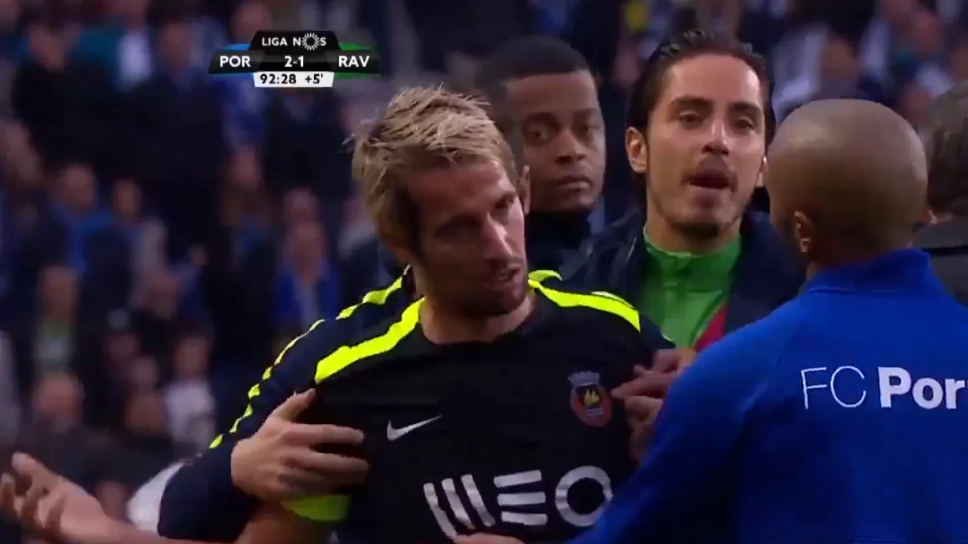 Coentrao, durante el partido contra el Oporto Coentrao, durante el partido contra el Oporto