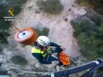 Rescatan a un barranquista que se cayó desde unos ocho metros en un barranco en Mallorca