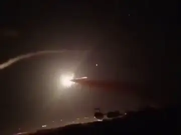 Defensas aéreas de Siria repelen un posible ataque israelí cerca de Damasco Defensas aéreas de Siria repelen un posible ataque israelí cerca de Damasco