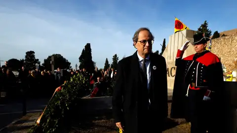 El presidente de la Generalitat, Quim Torra, en la tradicional ofrenda floral a la tumba de Francesc Macià El presidente de la Generalitat, Quim Torra, en la tradicional ofrenda floral a la tumba de Francesc Macià