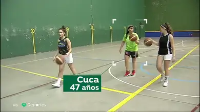 Madre e hijas, en el mismo equipo de baloncesto: la historia de Cuca, Alba y María Madre e hijas, en el mismo equipo de baloncesto: la historia de Cuca, Alba y María