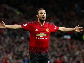 Mata celebra uno de sus goles con el Manchester United Mata celebra uno de sus goles con el Manchester United