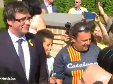 Puigdemont teme que su comida pueda estar envenenada Puigdemont teme que su comida pueda estar envenenada